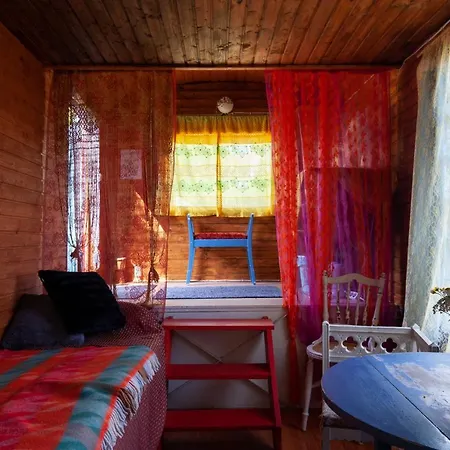 Cirkus Holken Hostel *