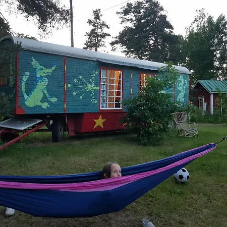 Hostel Cirkus Holken *