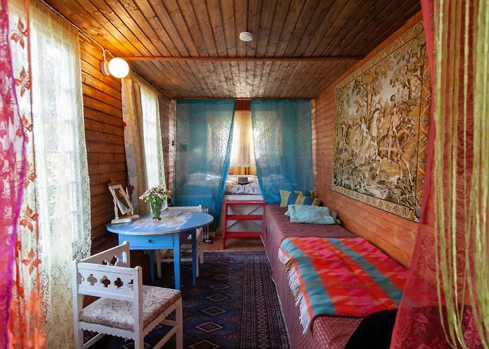 Cirkus Holken Hostel *